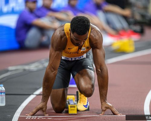 Leo Neugebauer (VfB Stuttgart) vor dem 400 Meter Sprint.