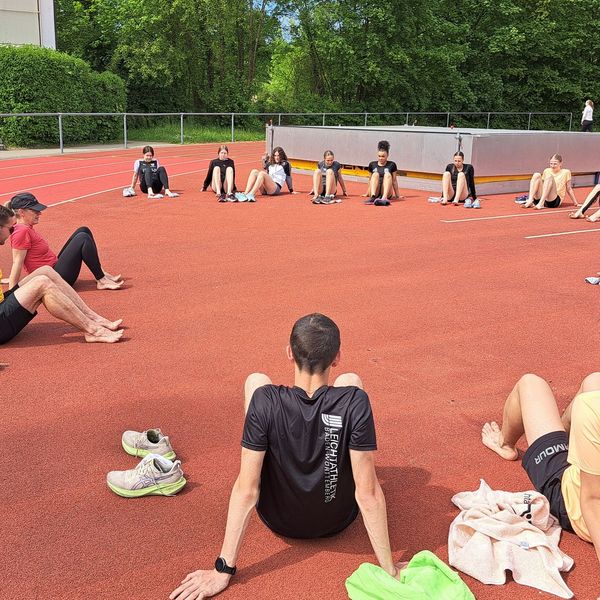 Kein Sprintlehrgang ohne Fußgymnastik