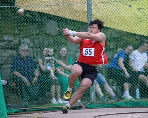 Viele Würfe und hartes Krafttraining für WM-und EM Zweiten in Löffingen